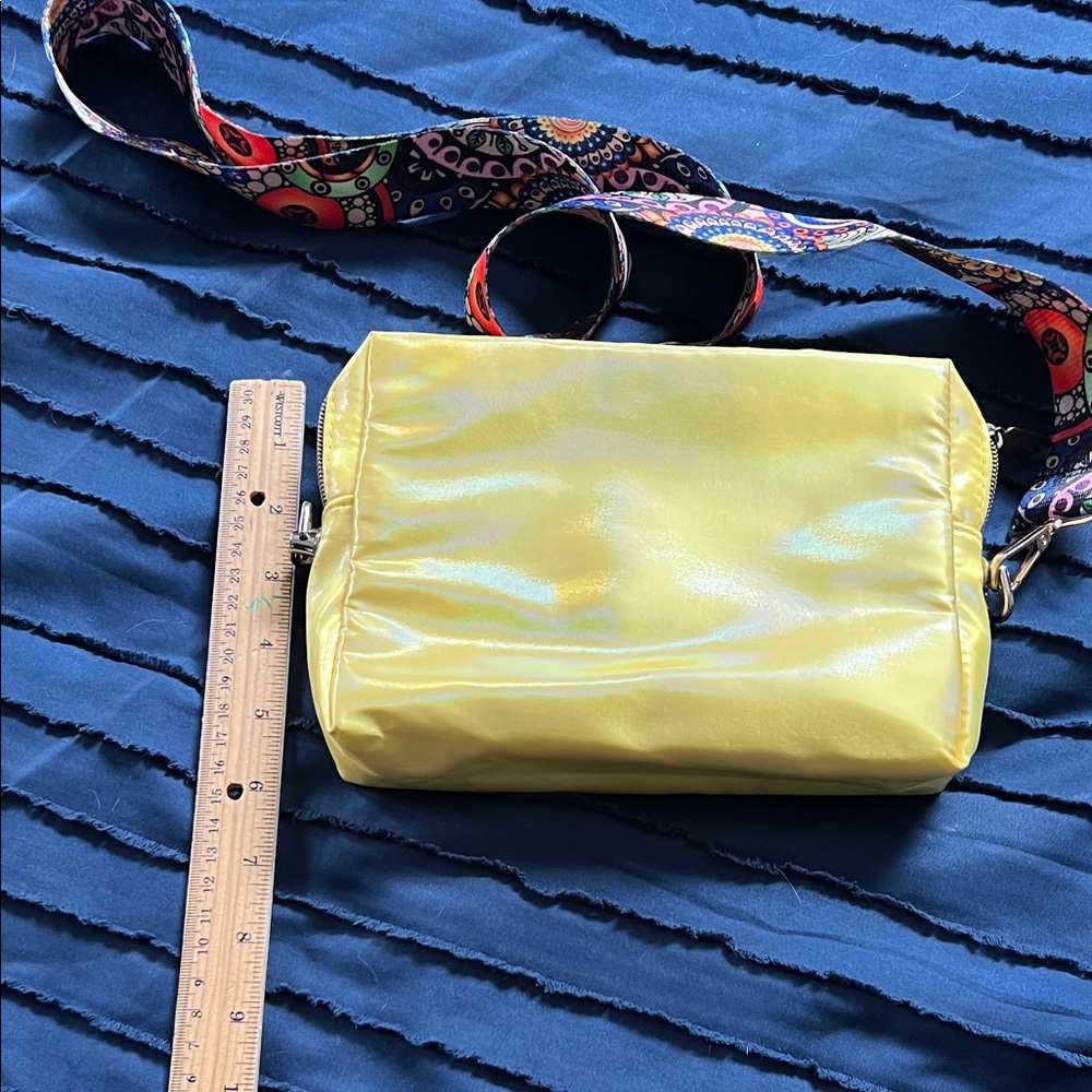 Gucci Yellow converted Crossbody Bag - Picture 2 of 3